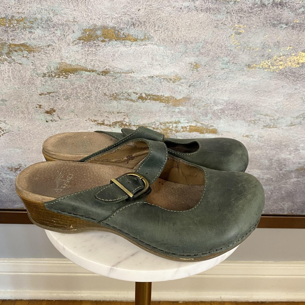 Dansko Clogs Shoes Womens Size 7.5 EU 38 Green Leather Buckle Slip On Comfort - Picture 2 of 9